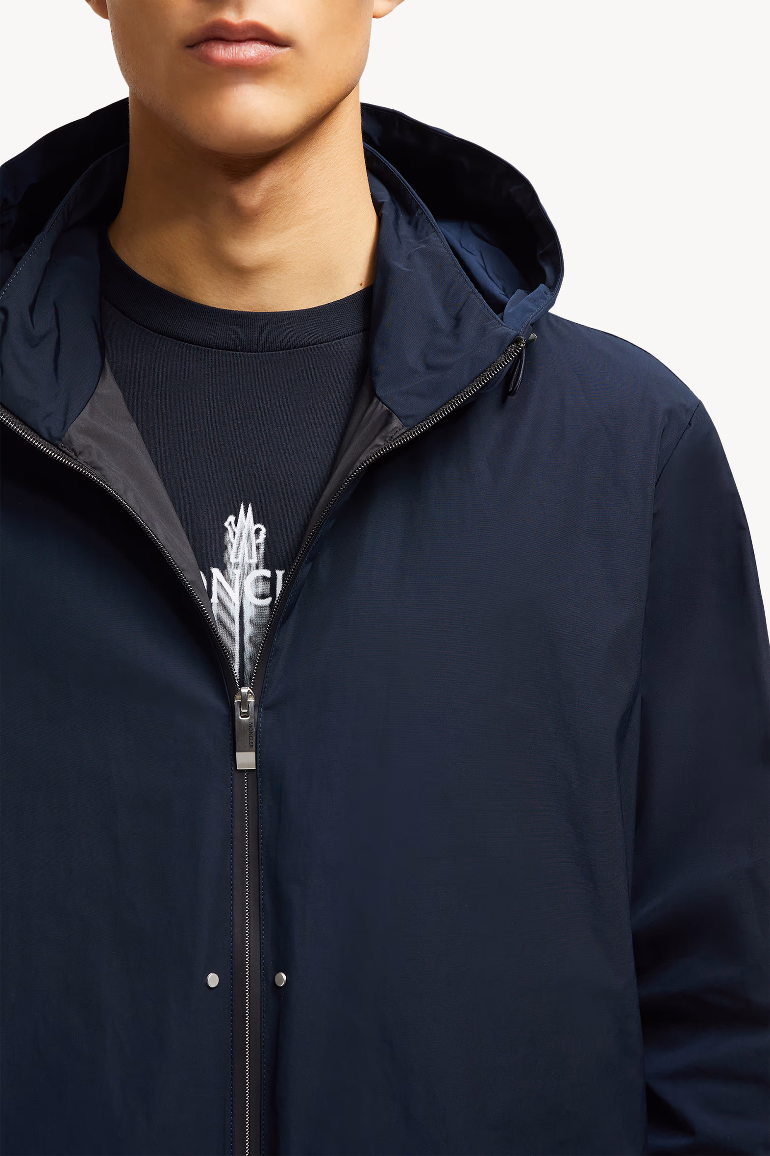 Lacha Hooded Windbreaker Men Navy Blue Moncler 7